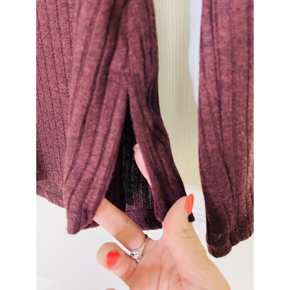 Laila Jayde Women Blue Long Sleeve Henley Small Maroon 3 button - Picture 3 of 5